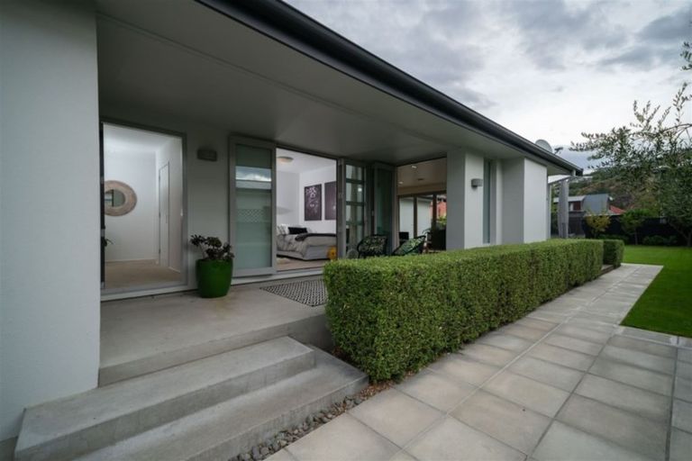 Photo of property in 23 Celia Street, Redcliffs, Christchurch, 8081