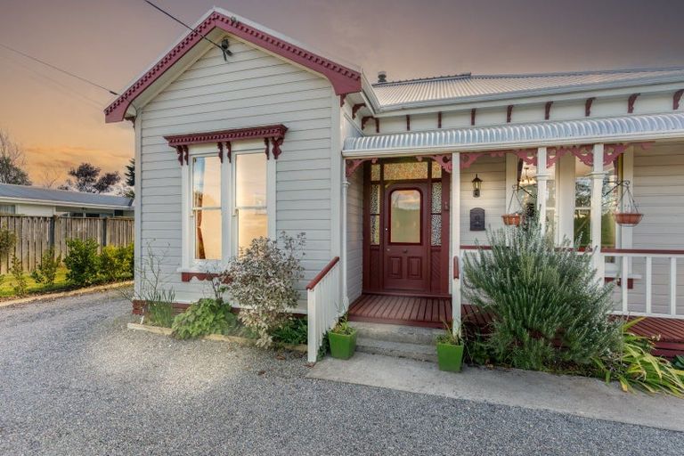 Photo of property in 168 High Street South, Carterton, 5713