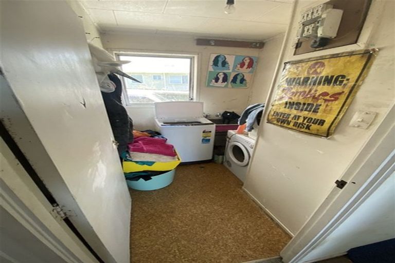 Photo of property in 56 Allington Road, Massey, Auckland, 0614