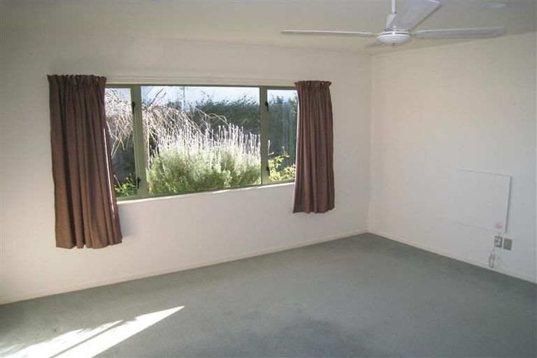 Photo of property in 8a Surrey Street, Taradale, Napier, 4112