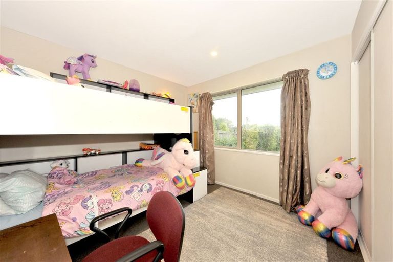 Photo of property in 4 Lake Terrace Road, Burwood, Christchurch, 8061