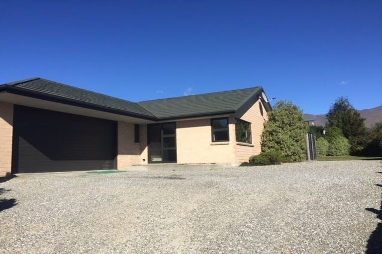 Photo of property in 12 Perrow Street, Wanaka, 9305