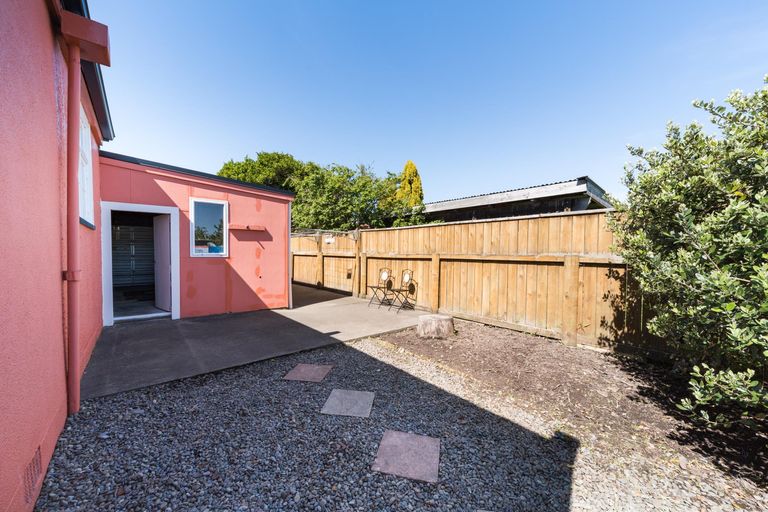 Photo of property in 8 Heretaunga Street, Palmerston North, 4414