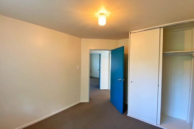 Photo of property in 27 Glendene Avenue, Glendene, Auckland, 0602