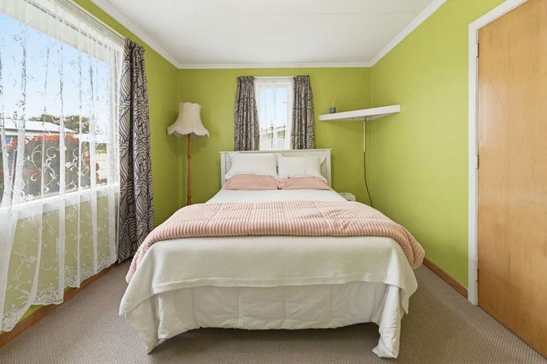 Photo of property in 17 Lawrence Street, East Gore, Gore, 9710