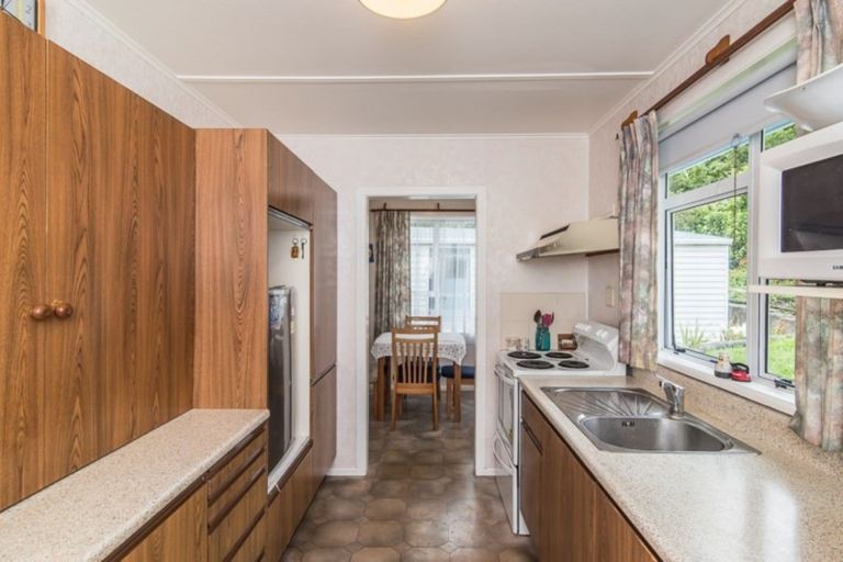 Photo of property in 8 Cunliffe Street, Johnsonville, Wellington, 6037