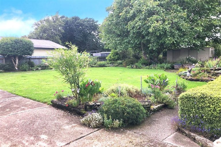 Photo of property in 61 Barraud Street, Dannevirke, 4930