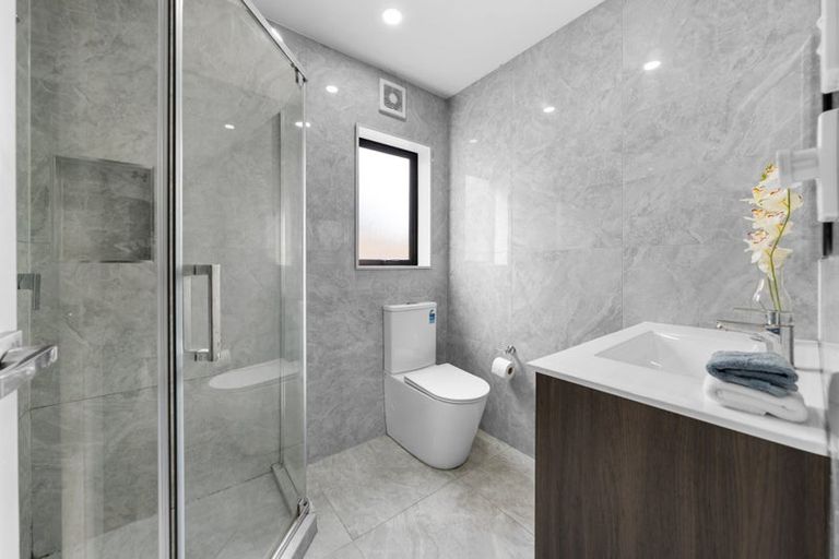 Photo of property in 102b Fitzroy Street, Papatoetoe, Auckland, 2104