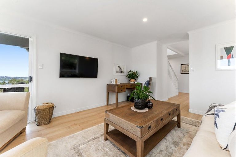 Photo of property in 6 Puriri Place, Sandspit, Warkworth, 0982