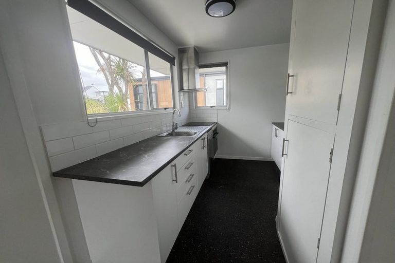 Photo of property in 2/93 Springfield Road, St Albans, Christchurch, 8014