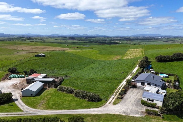 Photo of property in Rehutai Road, Baylys Beach, Dargaville, 0377