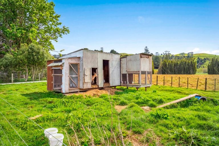 Photo of property in 16 Guy Road, Kaipara Flats, Warkworth, 0981