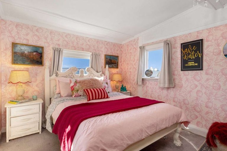 Photo of property in 2 Hart Street, Maori Hill, Timaru, 7910