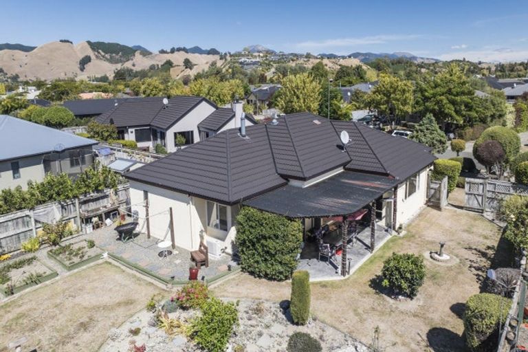 Photo of property in 22 Hollybush Drive, Brightwater, 7022