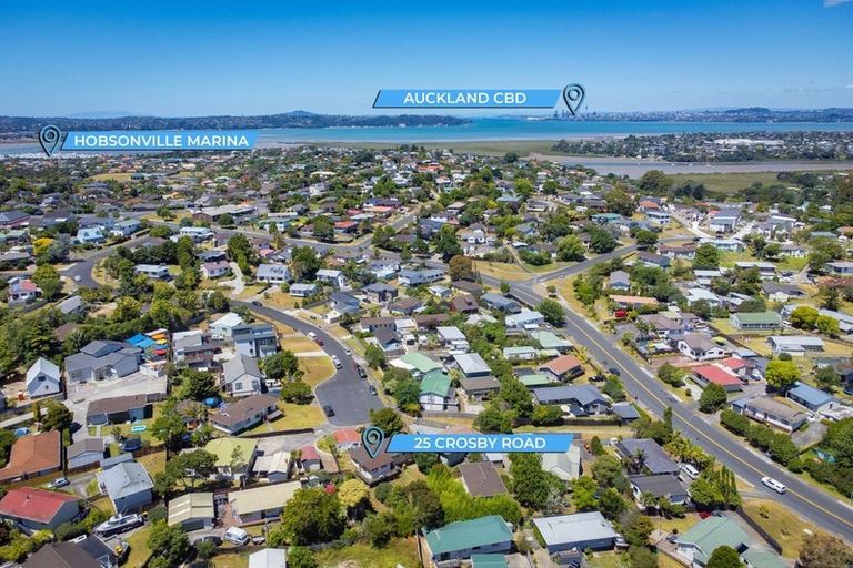 Photo of property in 25 Crosby Road, West Harbour, Auckland, 0618