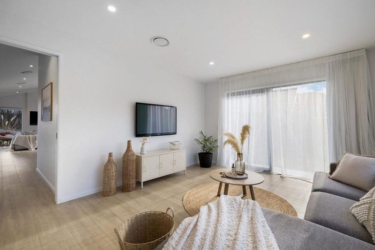 Photo of property in 35 Headley Drive, Lower Shotover, Queenstown, 9304