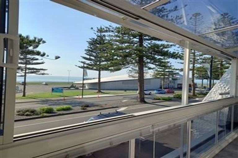 Photo of property in 459 Marine Parade, Napier South, Napier, 4110