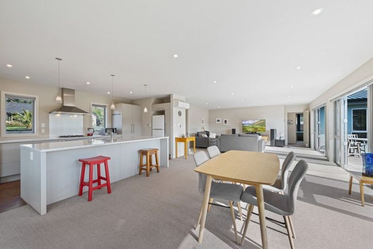 Photo of property in 4 Weka Place, Picton, 7220