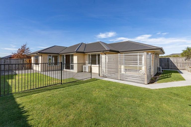 Photo of property in 5 Harakeke Way, Rangiora, 7400