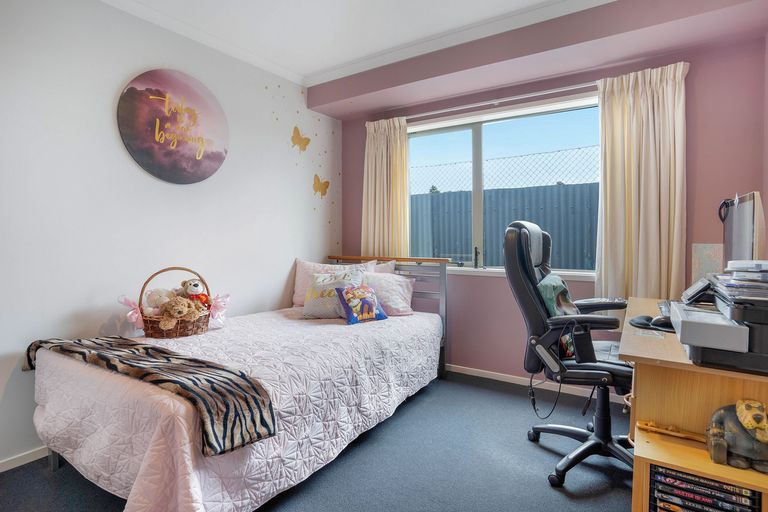 Photo of property in 143b Dixon Street, Masterton, 5810