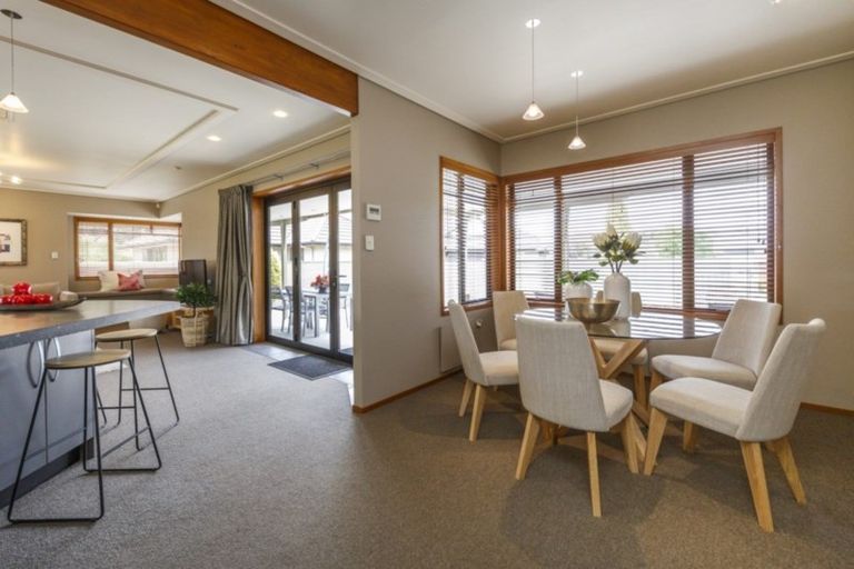 Photo of property in 37 East Street, Terrace End, Palmerston North, 4410