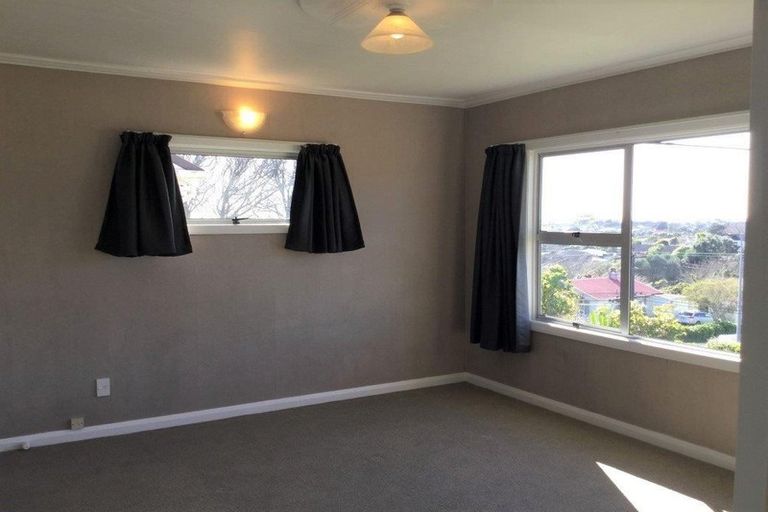 Photo of property in 90 Mangorei Road, Strandon, New Plymouth, 4312