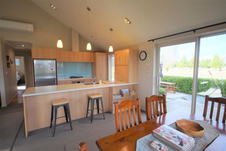 Photo of property in 2 Grantham Drive, Hanmer Springs, 7334