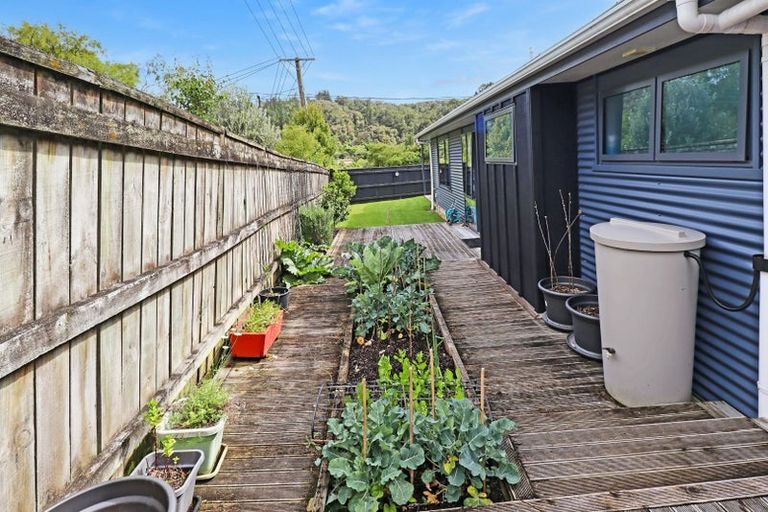 Photo of property in 186 Plateau Road, Te Marua, Upper Hutt, 5018