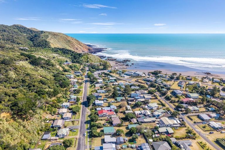 Photo of property in 179 Maunsell Road, Port Waikato, Tuakau, 2695