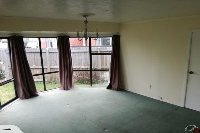 Photo of property in 115 Avonhead Road, Avonhead, Christchurch, 8042