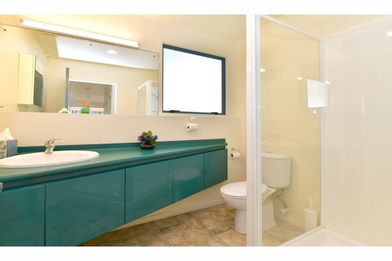 Photo of property in 59 Pacific Parade, Army Bay, Whangaparaoa, 0930