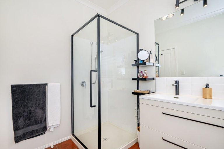 Photo of property in 1 The Fairway, Whakatane, 3120