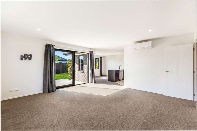 Photo of property in 45 Minerva Crescent, Woodend, 7610