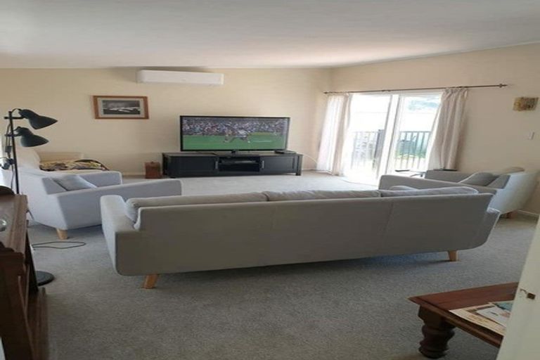 Photo of property in 28 The Quarterdeck, Whitby, Porirua, 5024