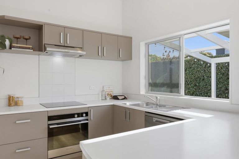 Photo of property in 106a Moa Road, Point Chevalier, Auckland, 1022