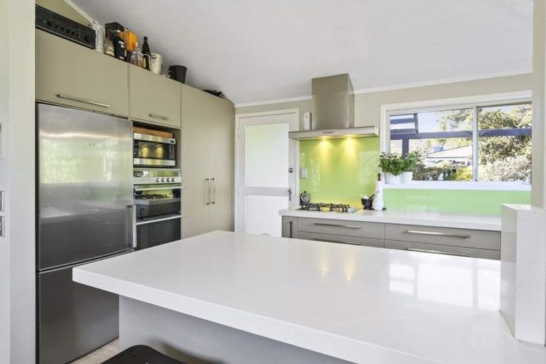 Photo of property in 10 Capricorn Place, Browns Bay, Auckland, 0630