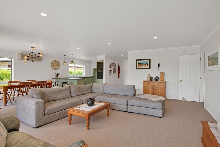 Photo of property in 16 Sequoia Place, Morrinsville, 3300
