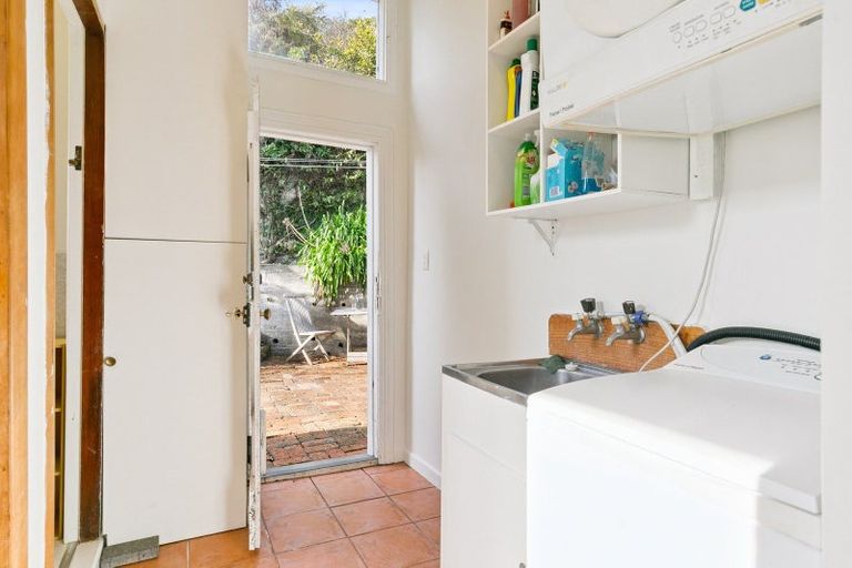 Photo of property in 201 Melbourne Road, Island Bay, Wellington, 6023