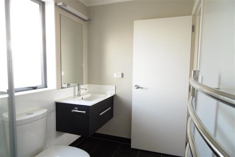 Photo of property in 14 Waiarohia Place, Hobsonville, Auckland, 0616