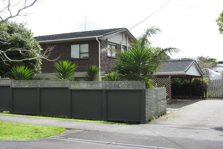 Photo of property in 24 Ferry Parade, Herald Island, Auckland, 0618