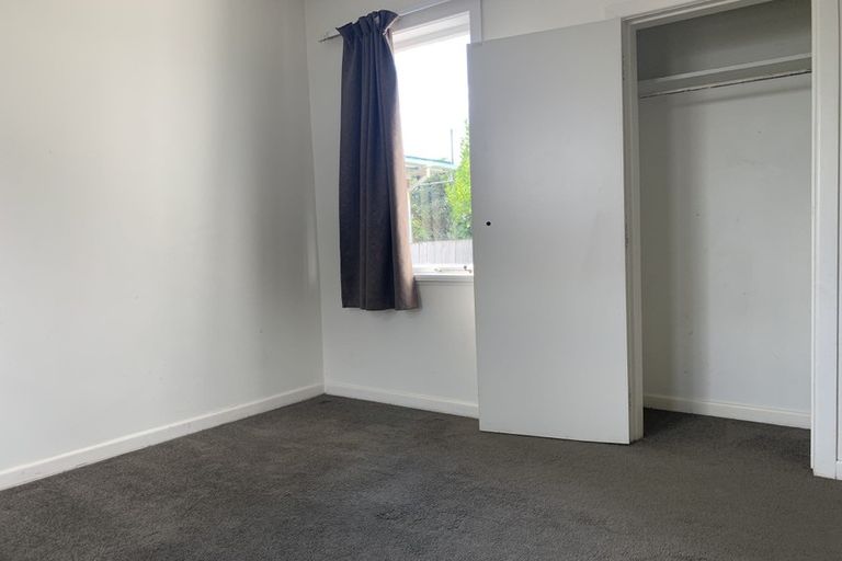 Photo of property in 4 Vanguard Road, Kelston, Auckland, 0602