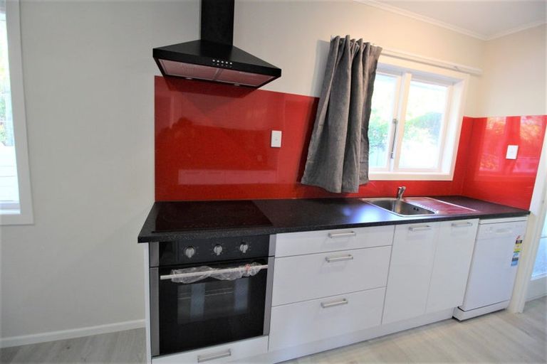 Photo of property in 44 Kervil Avenue, Te Atatu Peninsula, Auckland, 0610