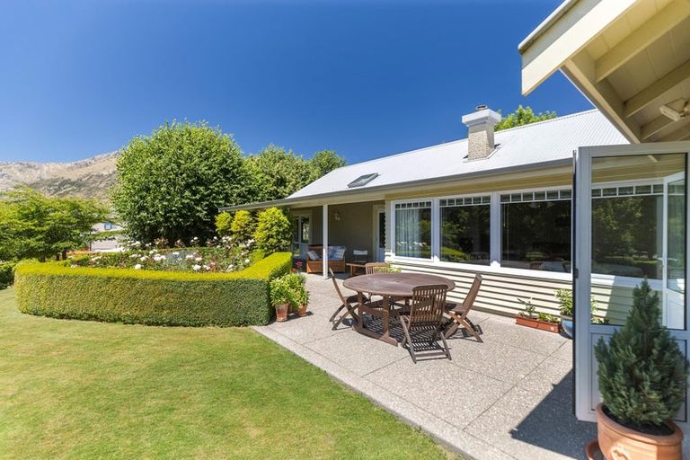 Photo of property in 33 Ferry Hill Drive, Lower Shotover, Queenstown, 9371