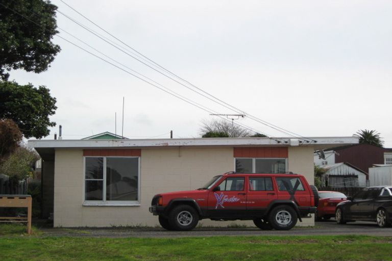 Photo of property in 4/81 Grey Street, Waitara, 4320