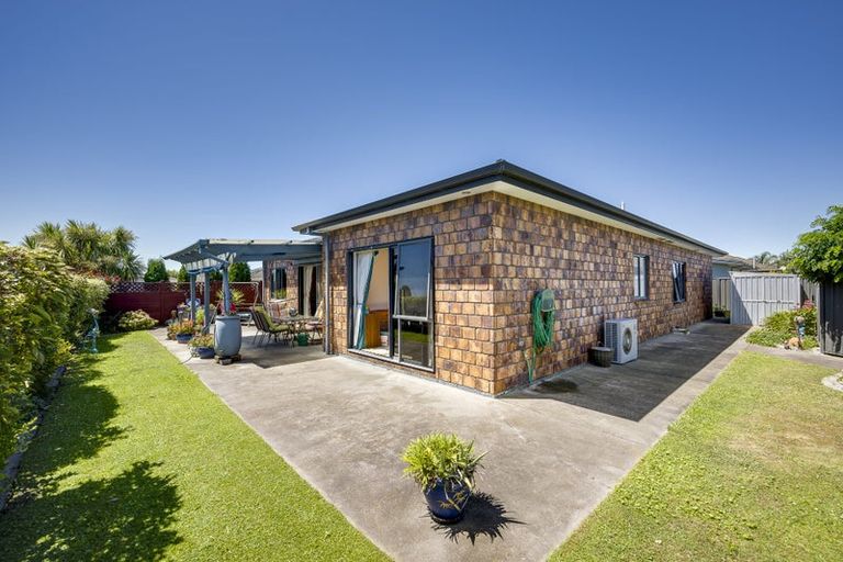 Photo of property in 18 Portland Place, Poraiti, Napier, 4112