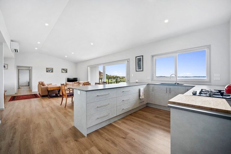 Photo of property in 5 Rangikorero Place, Whangarei Heads, 0174