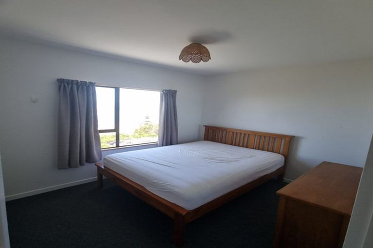 Photo of property in 18 Aranoni Track, Clifton, Christchurch, 8081