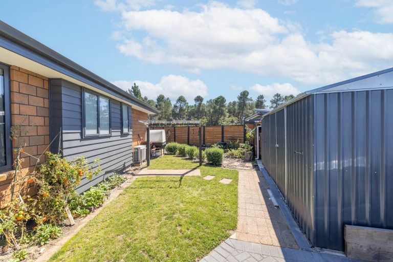 Photo of property in 8 Komahimahi Way, Motuoapa, 3382