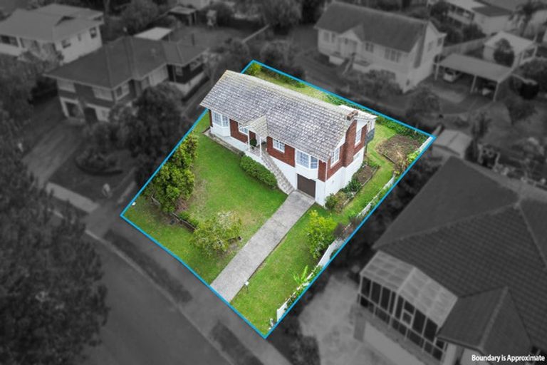 Photo of property in 5 Imatra Place, Sunnyhills, Auckland, 2010