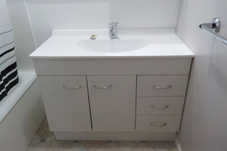 Photo of property in 227 Lumsden Place, Akina, Hastings, 4122